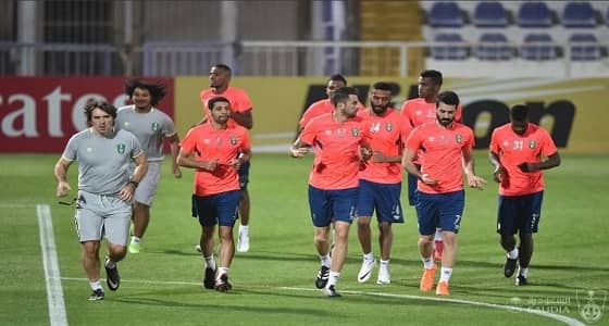الأهلي يصل العين استعدادًا لمواجهة تراكتور سازي