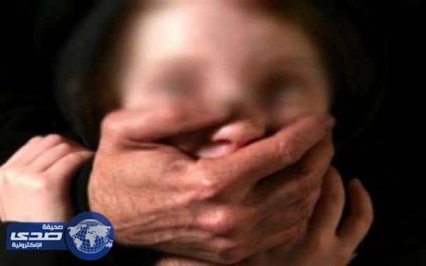 استاذ يٌهدد طالبة بالقتل لإرغامها علي عدم افشاء سر تعديه عليها