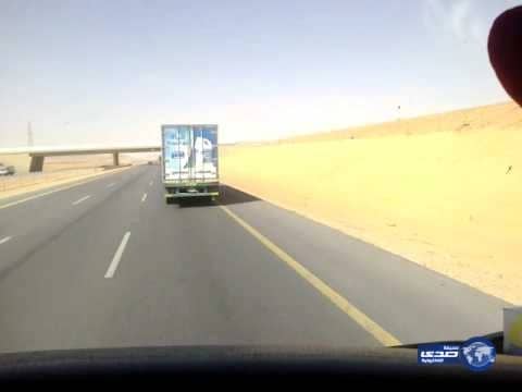 حب خشوم ينهى احتجاز مواطن لمطربه في ملهى ليلي بالقاهرة