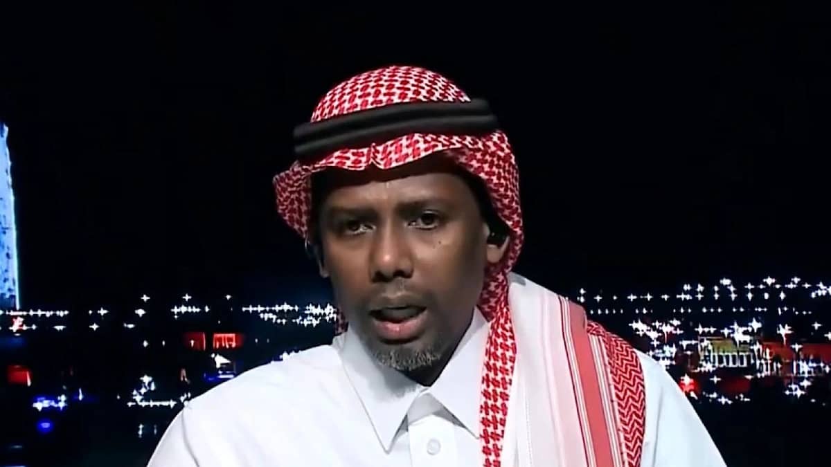 المنتشري: مدرب ⁧‫الاتحاد‬⁩ لا يحسن بدء المباراة..فيديو