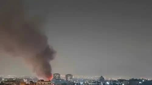 انفجار ضخم يدمر مصنع في إيران