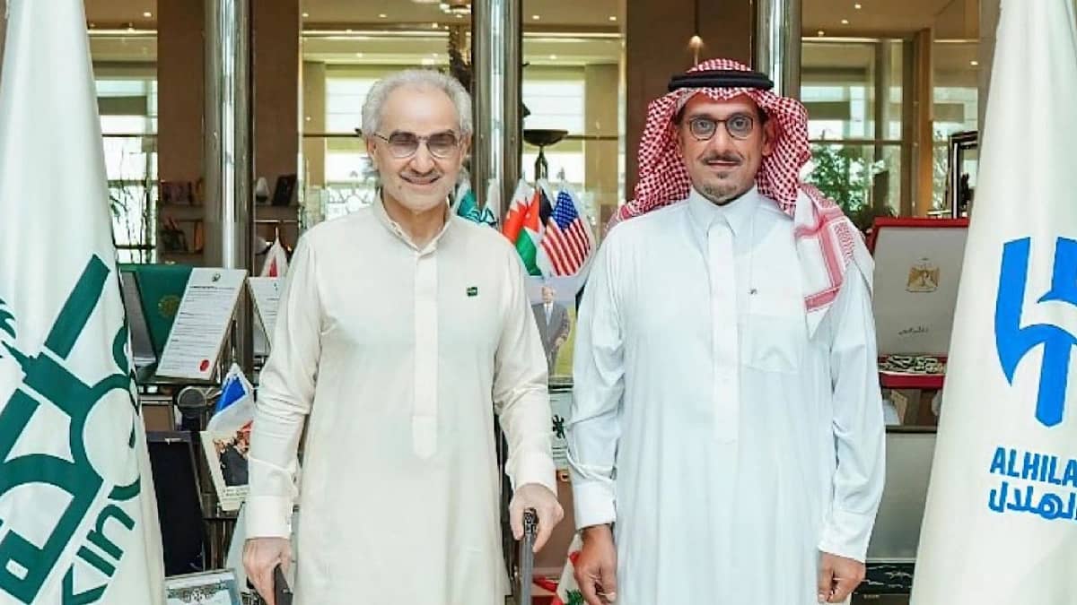 الهلال يثمّن تكفّل الأمير الوليد بن طلال بصفقة كريم بنزيما
