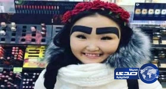 فتاة روسية تكتسب شعبية كبيرة بسبب حواجبها