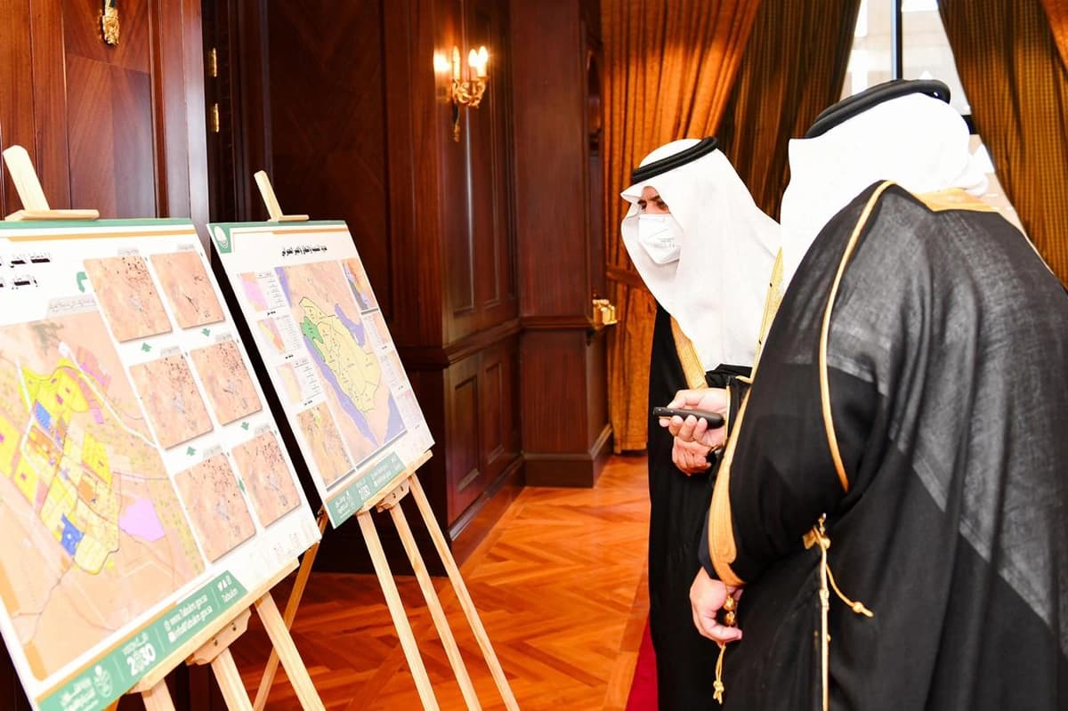 شاهد.. تساقط البرد الكثيف على الرياض