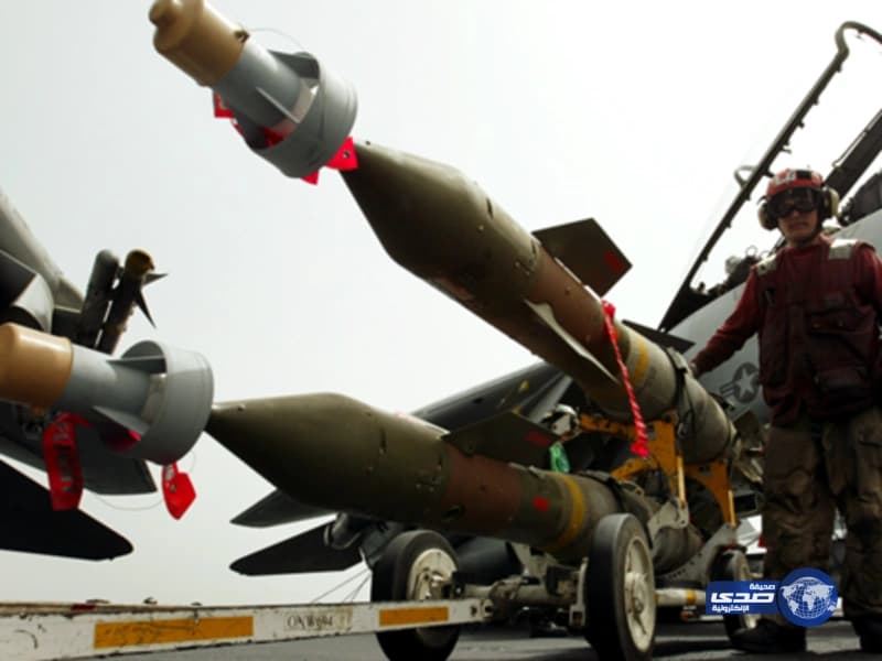 «صهيوني» خدع أمريكا وإسرئيل من أجل إيران.. سلاح «ولاد العام سام» يسلم للملالي عبر بوابته