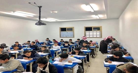 بالصور.. ابتدائية " الصيمرين والمشعرين " بالعيدابي تحتفل بيوم القيادة