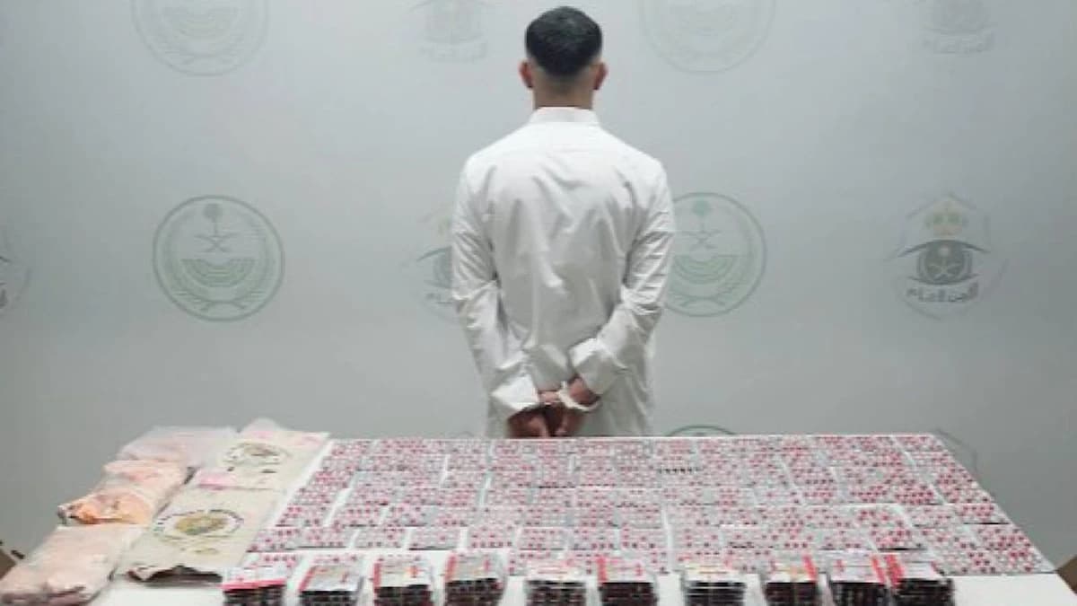 ضبط شخص لترويجه 2944 قرصًا خاضعًا لتنظيم التداول الطبي بالحدود الشمالية