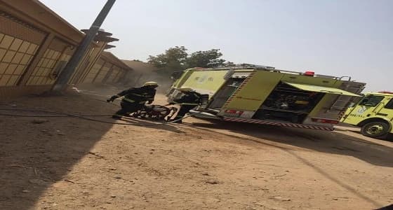 بالصور.. مدني وادي الدواسر يخمد حريقا بأحد منازل النويعمة
