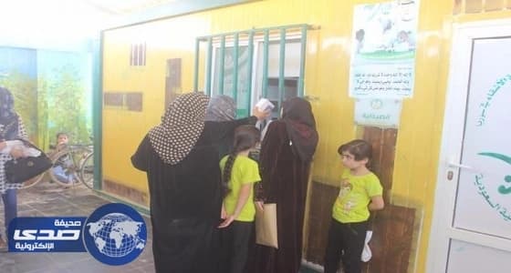 العيادات التخصصية تصرف 2139 وصفة طبية للاجئين السوريين