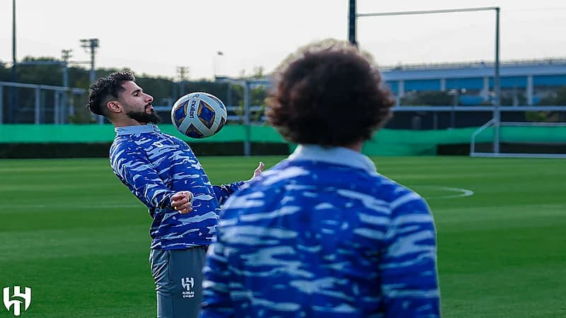 شاهد.. أولى تدريبات الهلال في اليابان تأهباً لمواجهة أوراوا