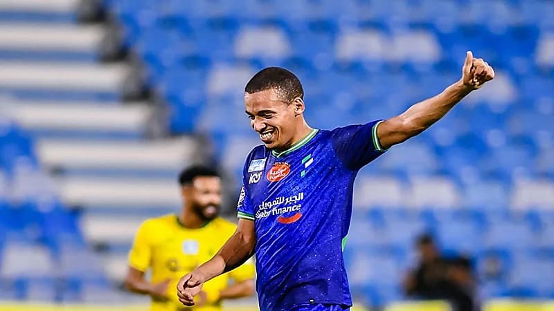 الحزم يتفاوض مع الفتح للتعاقد مع سفيان بن دبكة