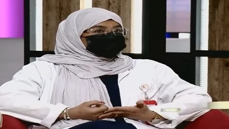 شاهد.. مختصة تكشف عن أبرز الأخطاء الشائعة للتعامل مع حالات الغصة