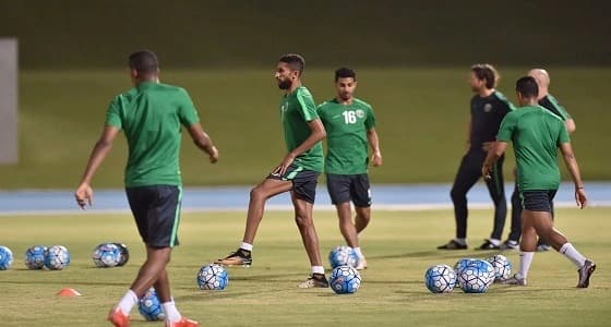 الأخضر يختتم تدريباته لمواجهة بلغاريا