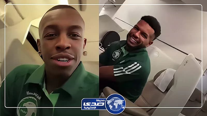 سعود عبدالحميد يمازح البليهي في طائرة المنتخب المُغادرة : علوه الأمور طيبة .. فيديو