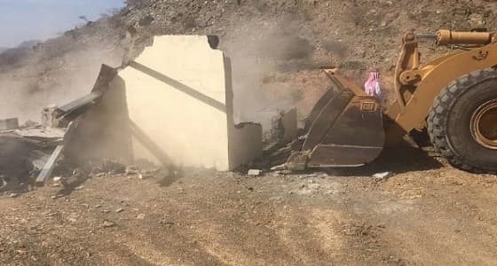 إيقاف التعدي على 750 ألف متر مربع من الأراضي الحكومية بمحايل