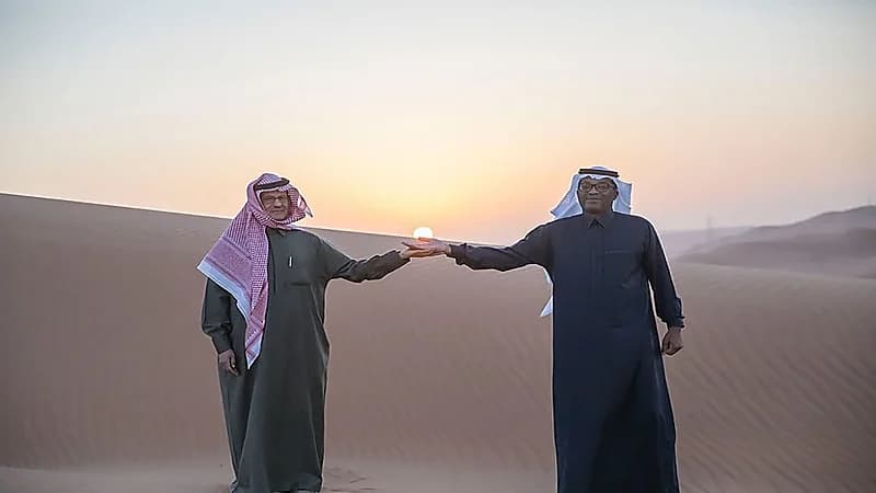 صور..وزير الطاقة ونظيره البريطاني في رحلة برية بحقل شيبة