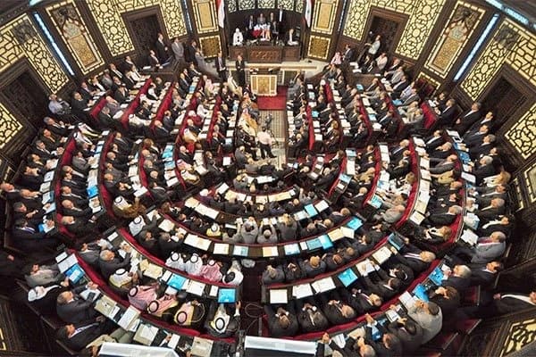 الادعاء العام: لسنا بحاجة لمحققات حالياً .. وتصوير المسؤولين جريمة معلوماتية