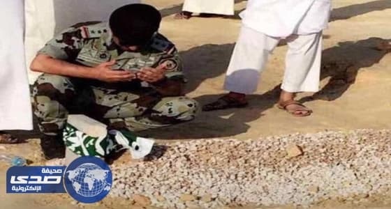 بالفيديو.. ضابط يبكي حزنًا على فراق زميله الشهيد " اليامي "