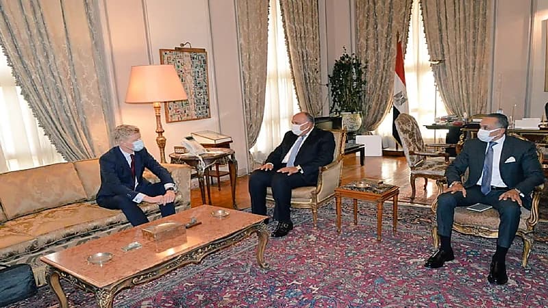 الخارجية المصرية: نرفض استخدام الأراضي اليمنية منصة لمهاجمة المملكة والملاحة البحرية