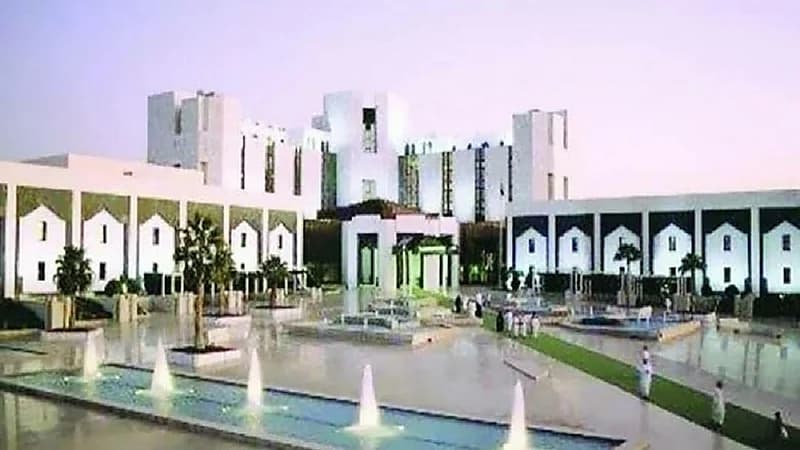 مستشفى الملك خالد التخصصي للعيون يدشن تطبيق "دليل العيون"
