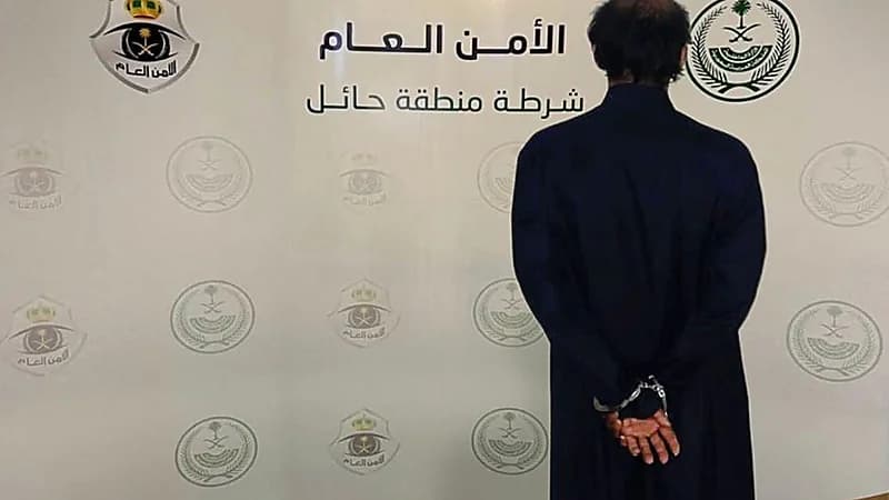 القبض على شخص لتهيئته موقعًا لتشليح وتفكيك المركبات المسروقة في حائل