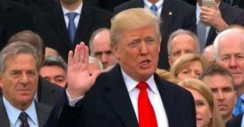 ترامب يؤدى اليمين رئيساً للولايات المتحدة خلفاً لـ أوباما