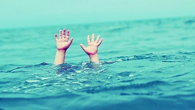 غرق زوجين أثناء محاولة إنقاذ طفلهما باليمن