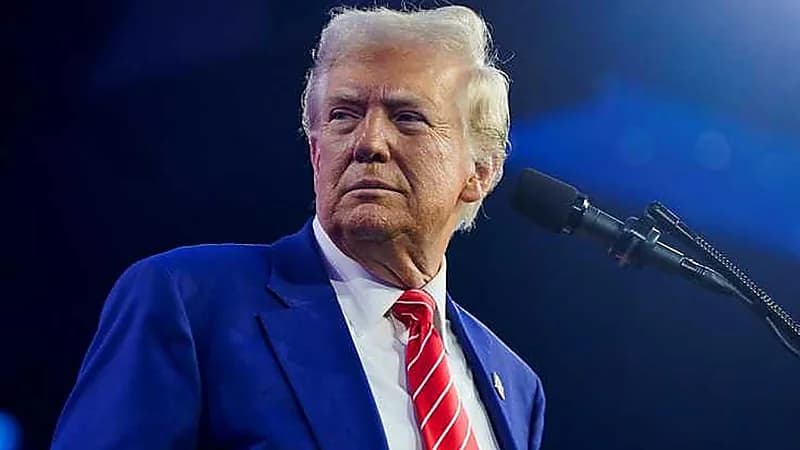 ترامب يمنح روسيا 12 يوماً لإنهاء حرب أوكرانيا ويهدد بعقوبات