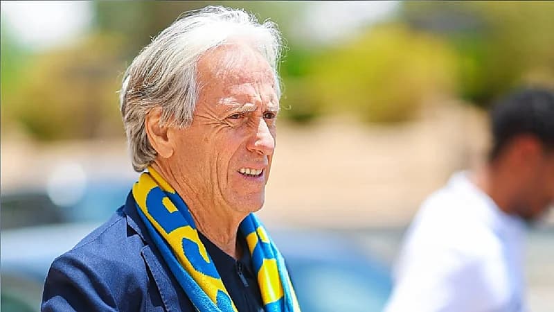 جيسوس يبحث عن ظهير أيسر