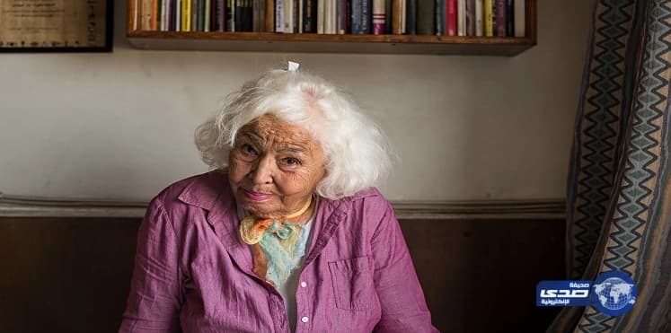 شاهد..  تامر حسني يفاجئ جمهوره بلوك جديد 