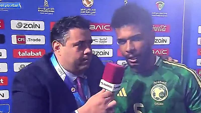 البليهي لـ يونس محمود: ما أحد كان يعرفك إلا لما جيت تلعب عندنا .. فيديو
