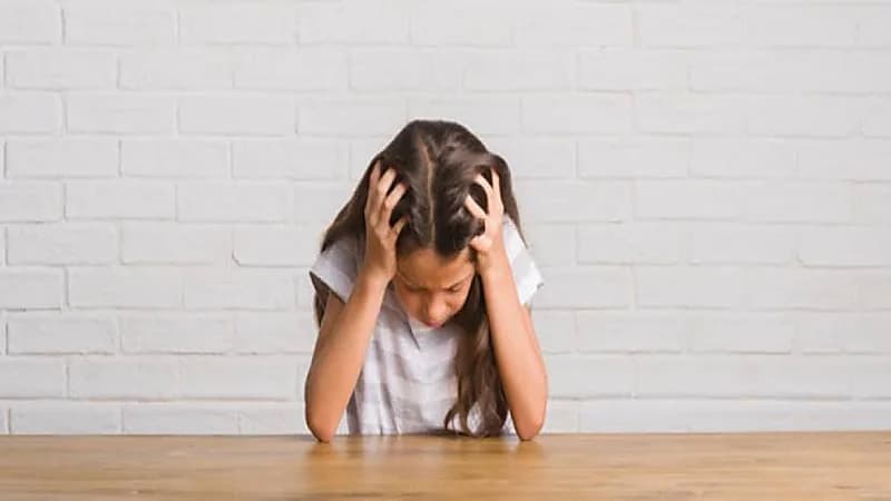 عوامل وراء إصابة الأطفال بالصداع