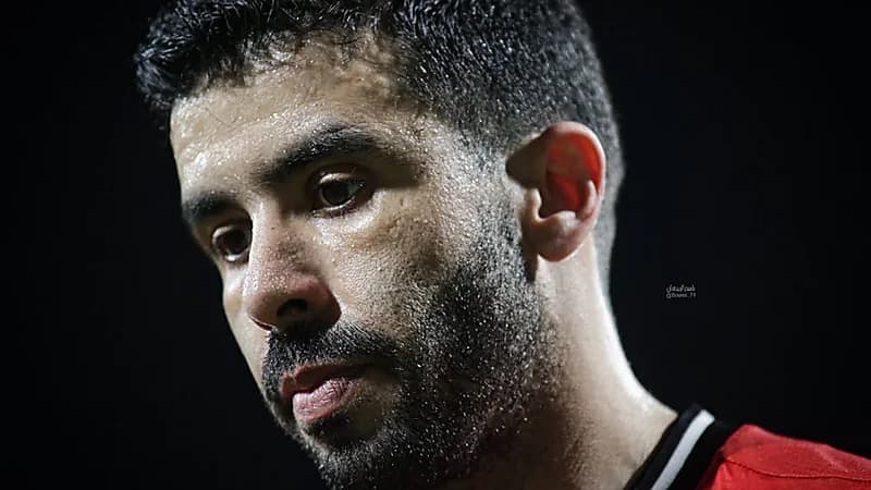 البركاوي يدرس عرضين من ناديين في دوري روشن