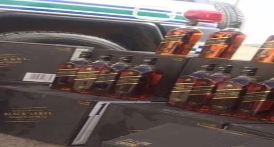 الأمن يضبط زجاجات كحول داخل مركبة في " وادي الدواسر "