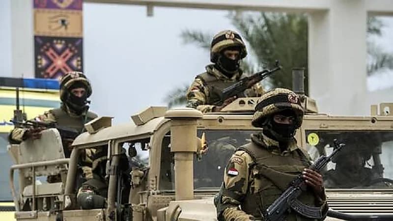 إصابة برج مراقبة مصري بشظايا قذيفة دبابة إسرائيلية 