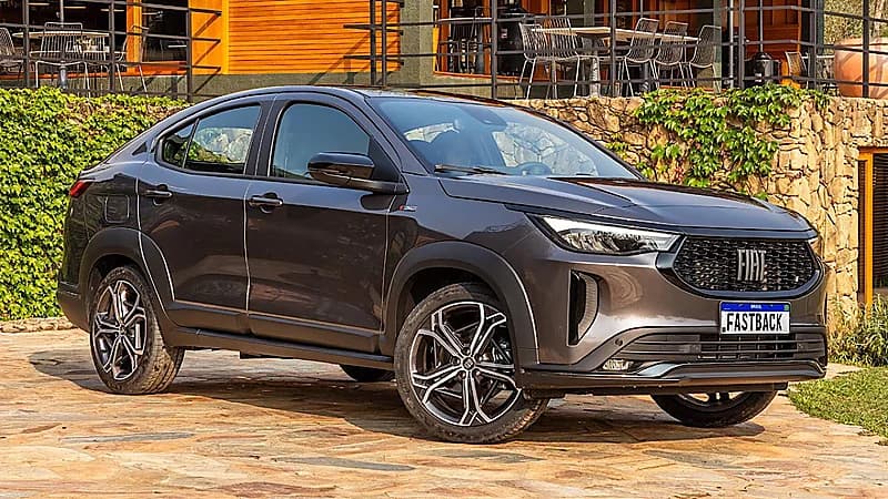 بالفيديو.. مواصفات سيارة Fastback الكروس أوفر كوبيه