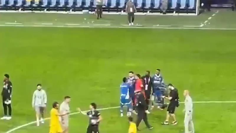 سالم الدوسري والحربي يجبران ميتروفيتش على الاحتفال .. فيديو