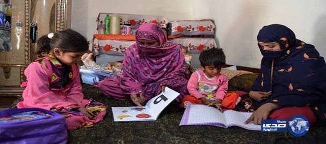 بالصور.. المظلات ومراوح الرذاذ تلّطف الأجواء بساحات المسجد النبوي