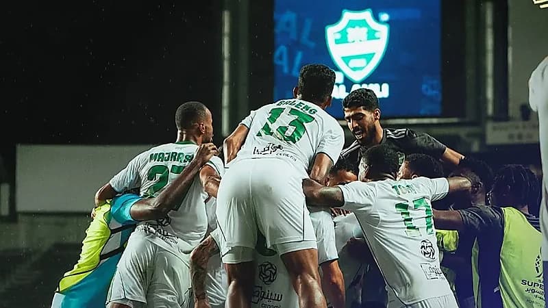 تغريدة مثيرة من الأهلي بعد التتويج بالسوبر