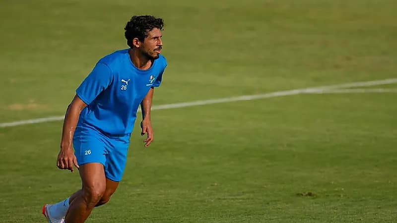 نيوم يبدأ معسكره بخسارة أمام ليفانتي