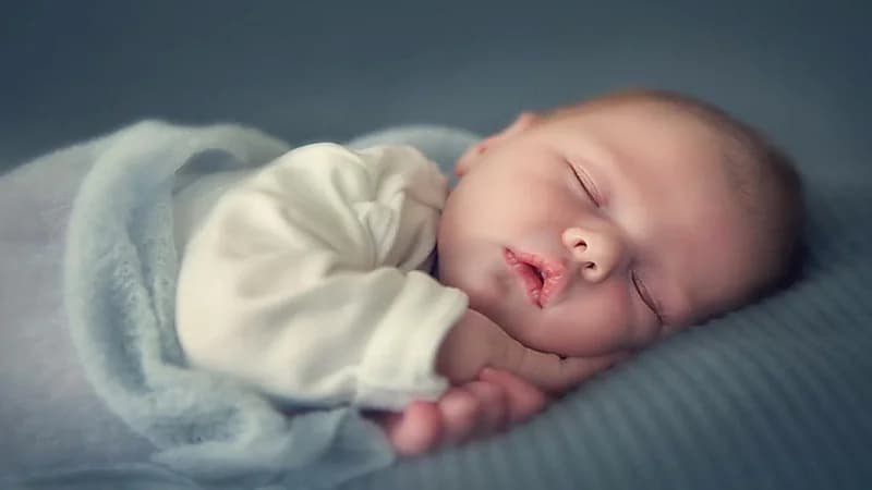 3 أشياء تشكل خطر على الأطفال الجدد