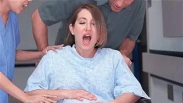 سيدة تكتشف حملها في يوم الولادة