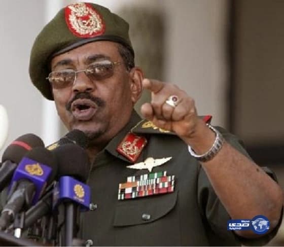 الأهلي المصري يكرم شهداء مذبحة بورسعيد بقميص جديد