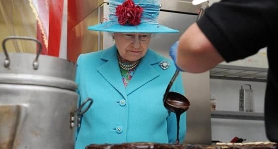 ملكة بريطانيا الثانية تبحث عن طاه جديد.. وتساؤلات حول الراتب
