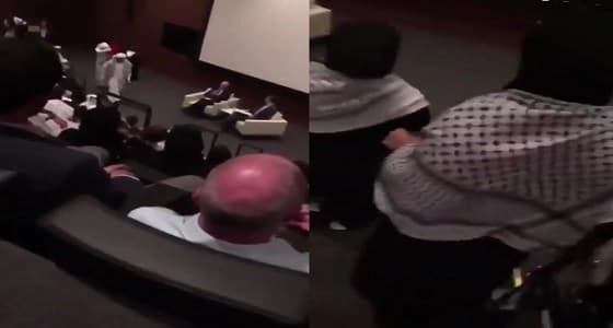 بالفيديو.. الشعب القطري ينتفض ضد خيانة النظام الصهيوني