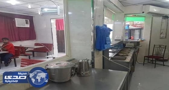 بالصور.. بلدية الجموم تغلق 20 محلا مخالفا