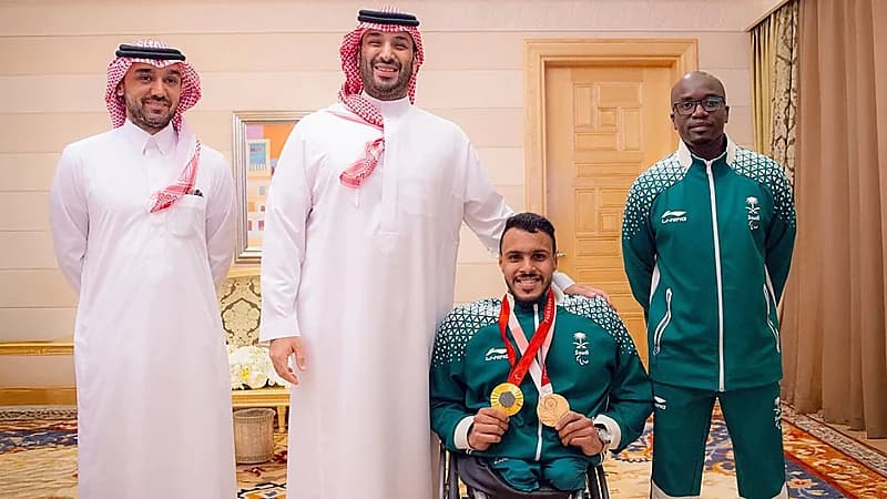 عبدالرحمن القرشي: لقاء ولي العهد أسعدني أكثر من ذهبية البارالمبياد .. فيديو