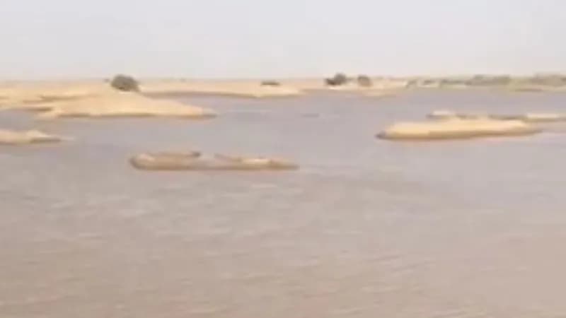 بالفيديو.. حفر تتحول لبحيرات شرق نجران بفعل الأمطار وتهدد المارة