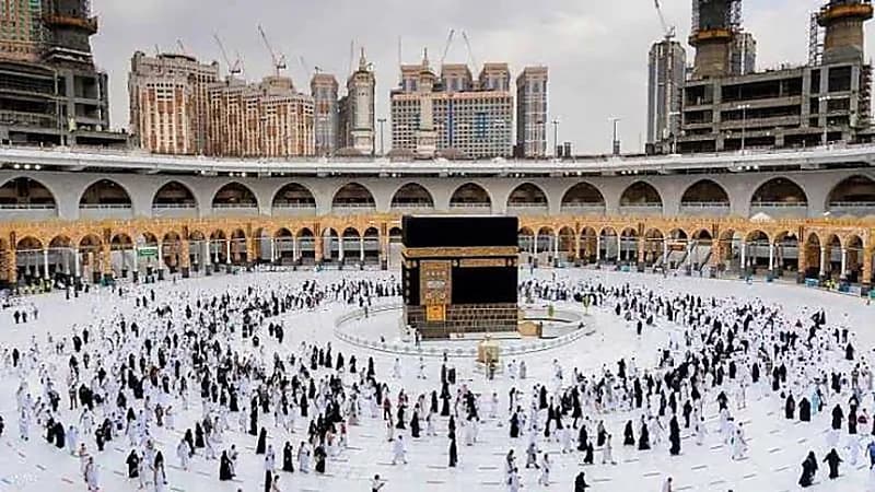 شرط السماح لغير المحصنين بأداء العمرة