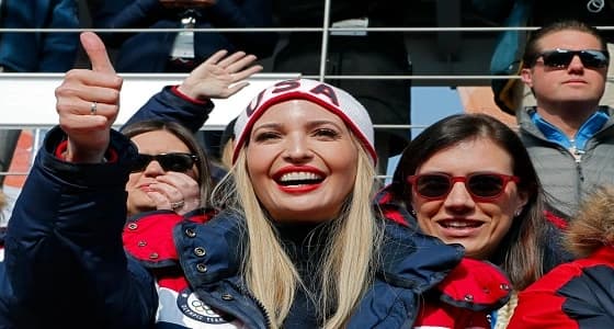 إيفانكا ترامب تلتقط "سيلفي" في نهائيات أولمبياد كوريا الجنوبية
